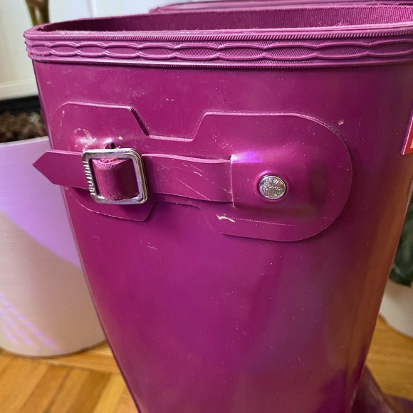 Hunter “original gloss” wellies/ rain boots ☔️ (magenta/purple) - Picture 5 of 9